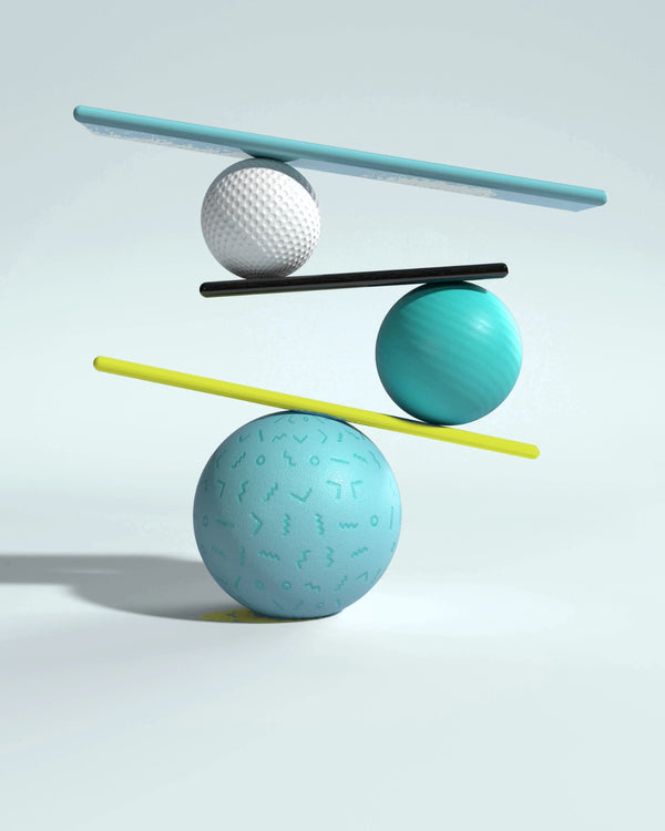 Therapeutische Übung mit Bällen und Stäben zur Förderung von Balance und Koordination